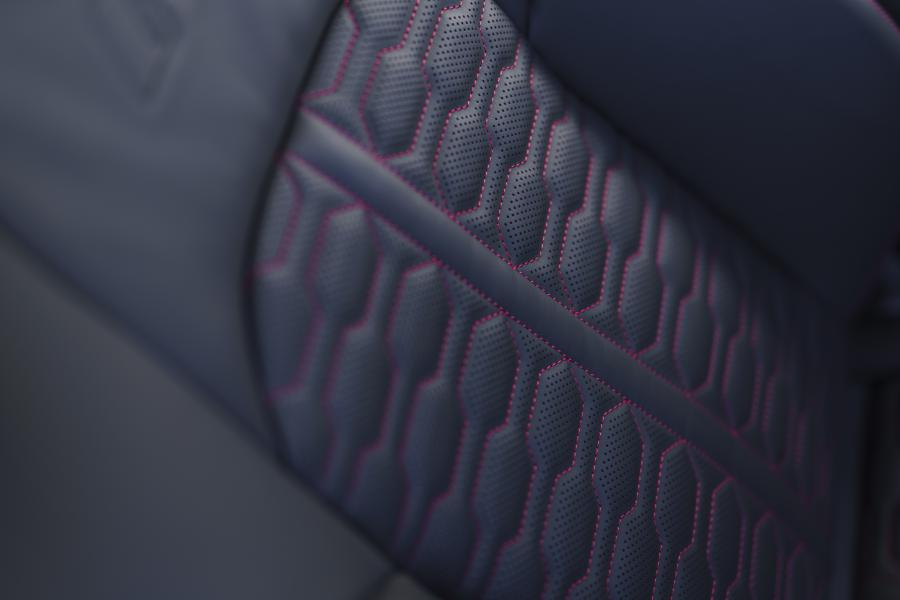 Детали интерьера Audi RS7 Sportback 2020 года  (UK) (фото 91 из 118)